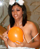 Kristina Milan pops balloons nude
